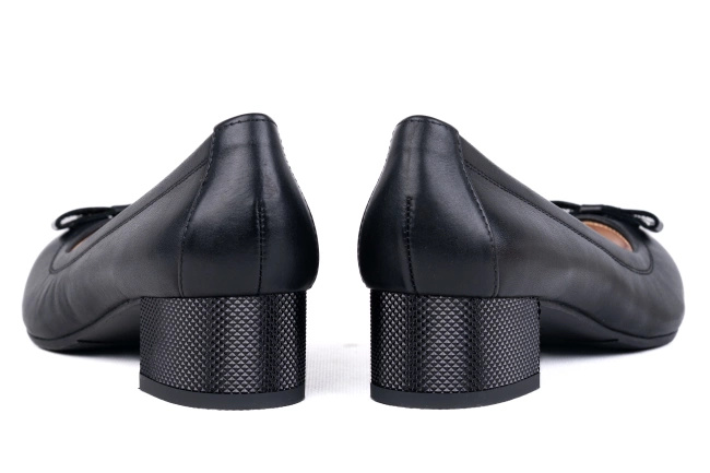 Czółenka na klocku Łukbut 22170-3-J-001