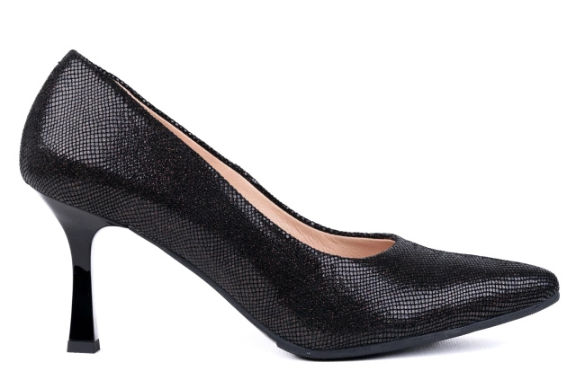 Skórzane szpilki damskie czarne Łukbut 21480-3-J-701