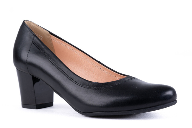 Czarne klasyczne czółenka damskie Łukbut 21370-3-J-001 