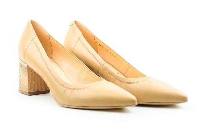 Czółenka w beżowym kolorze z noskiem w szpic 5643/1907  Bioeco  Arka