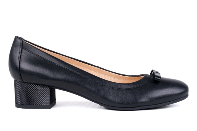 Czółenka na klocku Łukbut 22170-3-J-001