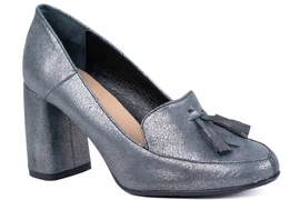 Czółenka na słupku z frędzelkami Łukbut 23700-3-J-680