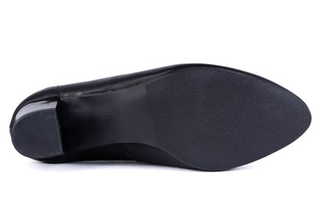 Czarne klasyczne czółenka damskie Łukbut 21370-3-J-001 