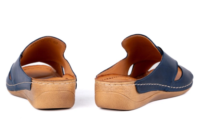 Klapki damskie na wygodnej podeszwie Łukbut 21100-3-L-436