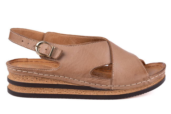 Sandały damskie na koturnie beżowe 16160-3-L-050