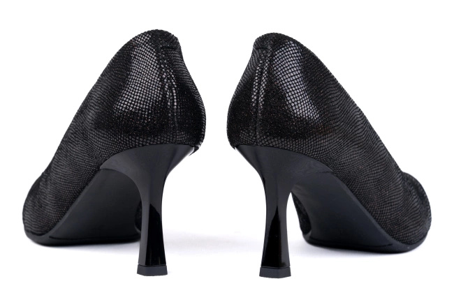 Skórzane szpilki damskie czarne Łukbut 21480-3-J-701