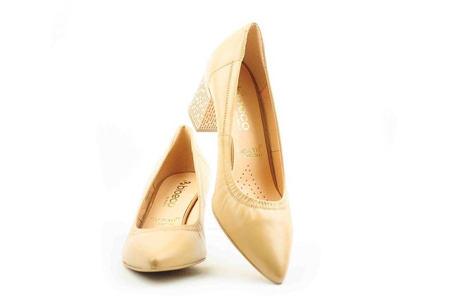 Czółenka w beżowym kolorze z noskiem w szpic 5643/1907  Bioeco  Arka